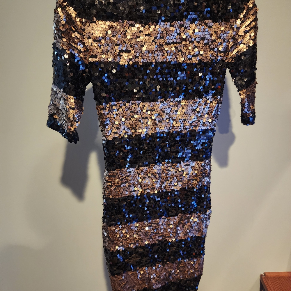 BCBG MaxAzria Black and‎ Gold Sequin Midi Dress MSRP $338